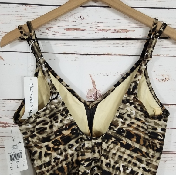 Miraclesuit | Wildside Mesh Plunge One Piece Swimsuit NEW - Picture 5 of 7